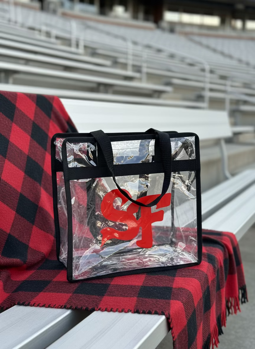 CLEAR PVC ZIPPERED TOTE BAG